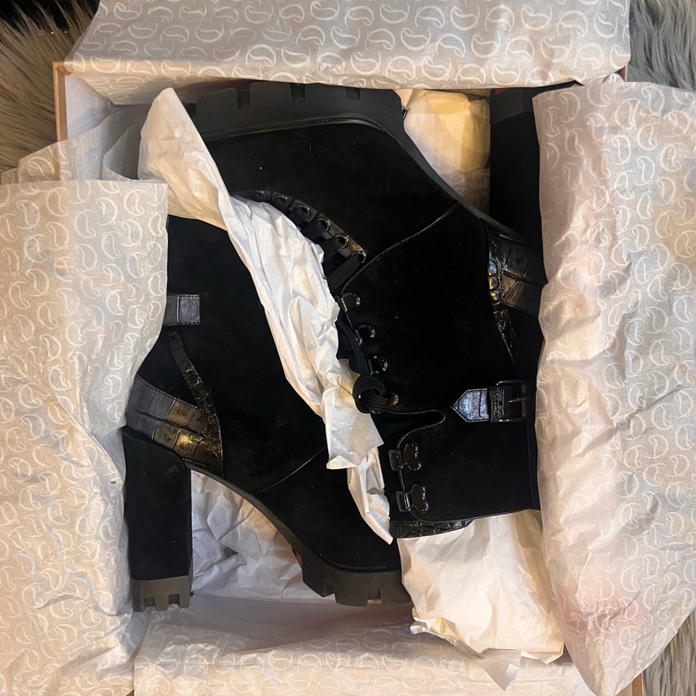 Worn once Christian Louboutin macadamia Velours boot - Picture 3 of 13